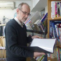 English teachers wanted!